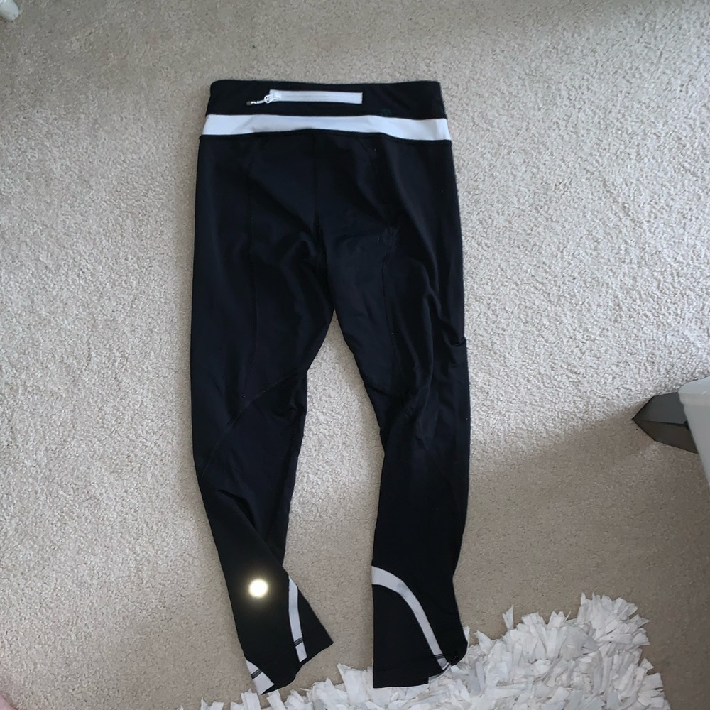 LULULEMON LEGGINGS (NOT CROPPED)